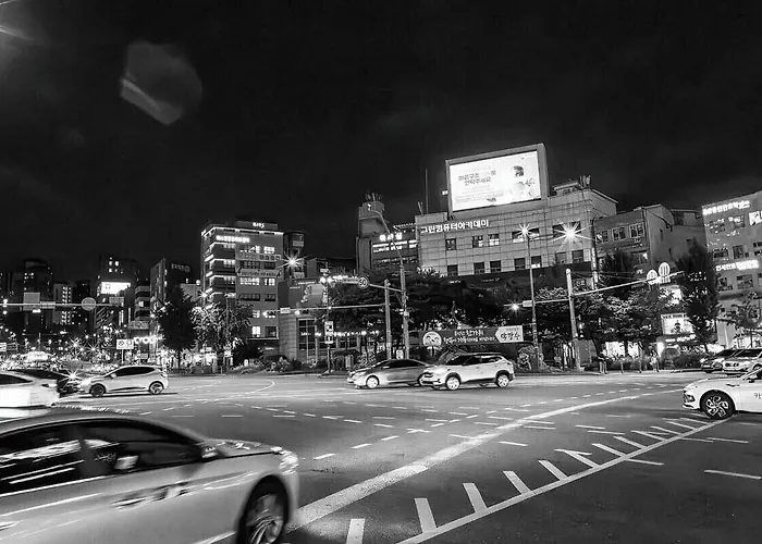 Shinchon Mayven - Foreign Tourist Tax Return Сеул